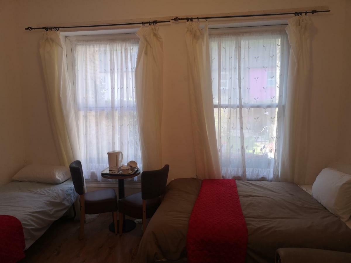 Whole Flat Next To Dover Port With Parking Экстерьер фото